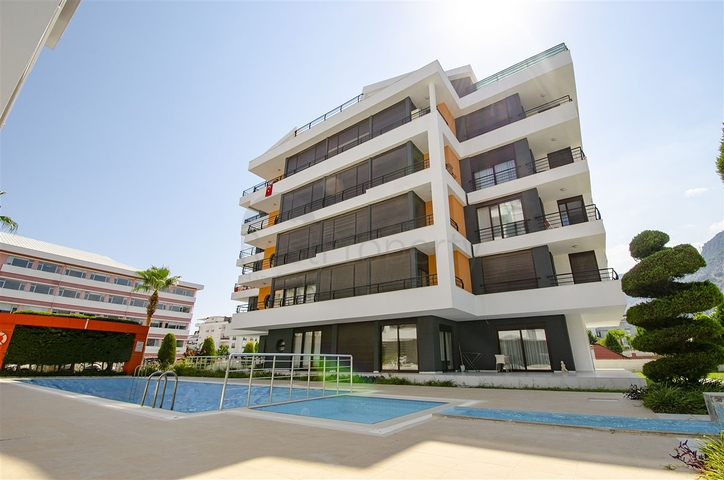 شقة 2 + 1 مع أثاث في هورما كونيالتي