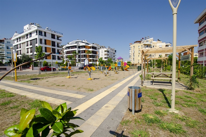 شقة 2 + 1 مع أثاث في هورما كونيالتي