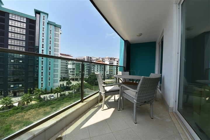 مجمع فاخر - قريب من البحر - غرفة وصالة - مهموتلار / الانيا 