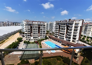 دوبلكس غرفتين وصالة - اطلالة مفتوحة - ضمن مجمع يضم كافة الخدمات - افسلار / الانيا 