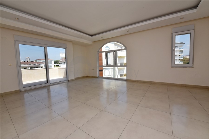 دوبلكس عائلية واسعة - ضمن مجمع فاخر - في افسلار / الانيا 