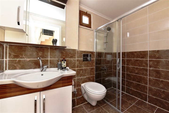 فلل مستقلة - مسبح خاص  -بأسعار منافسة - كارجي جاك / الانيا 