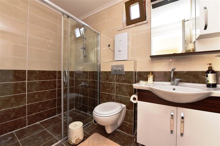 فلل مستقلة - مسبح خاص  -بأسعار منافسة - كارجي جاك / الانيا 