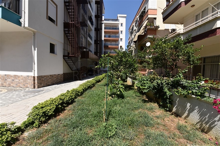 قريبة من شاطئ كليوباترا الشهير - شقة 2 غرفة وصالة - مجمع سكني حديث / في مركز الانيا 