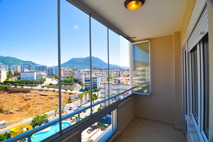 اطلالة بحر مباشرة - شقة مفروشة - تصميم 1+2 - في منطقة توسمور المركزية / الانيا 