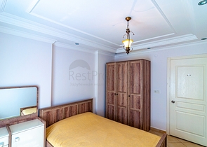 اطلالة بحر مباشرة - شقة مفروشة - تصميم 1+2 - في منطقة توسمور المركزية / الانيا 