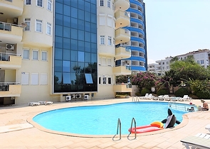 اطلالة بحر مباشرة - شقة مفروشة - تصميم 1+2 - في منطقة توسمور المركزية / الانيا 