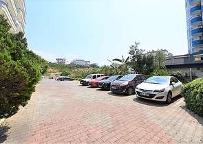 اطلالة بحر مباشرة - شقة مفروشة - تصميم 1+2 - في منطقة توسمور المركزية / الانيا 