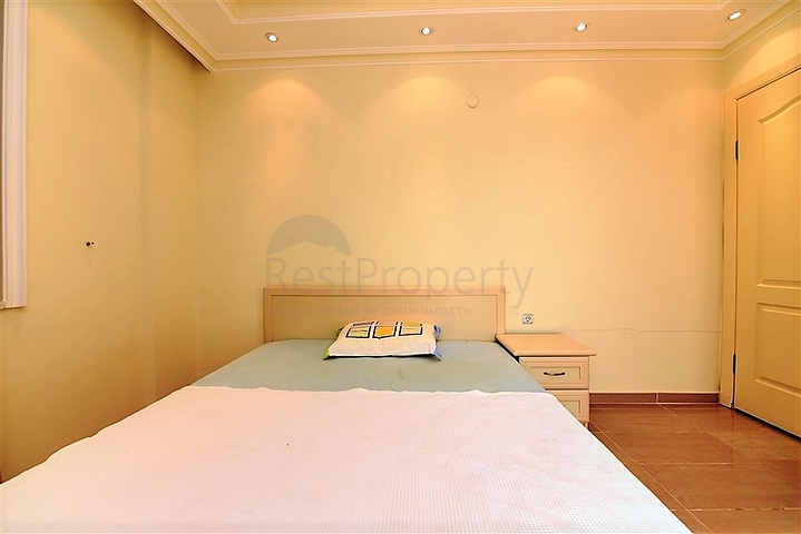 دوبلكس ارضية - اطلالة مفتوحة - 3 غرف وصالة -مفروشة - في كاستل / الانيا 