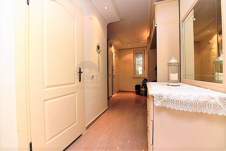 دوبلكس ارضية - اطلالة مفتوحة - 3 غرف وصالة -مفروشة - في كاستل / الانيا 