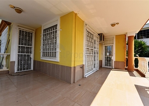 دوبلكس ارضية - اطلالة مفتوحة - 3 غرف وصالة -مفروشة - في كاستل / الانيا 