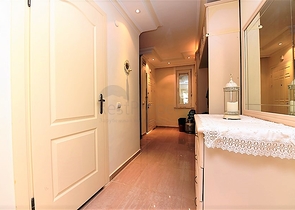 دوبلكس ارضية - اطلالة مفتوحة - 3 غرف وصالة -مفروشة - في كاستل / الانيا 