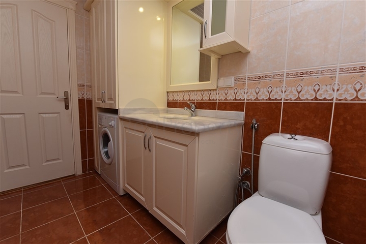 شقة مفروشة - غرفتين وصالة - قريبة من البحر - مهموتلار / الانيا 