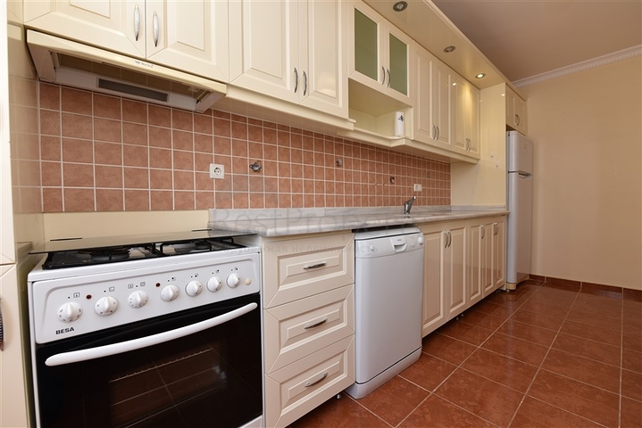 شقة مفروشة - غرفتين وصالة - قريبة من البحر - مهموتلار / الانيا 