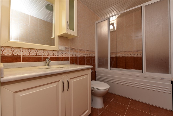 شقة مفروشة - غرفتين وصالة - قريبة من البحر - مهموتلار / الانيا 