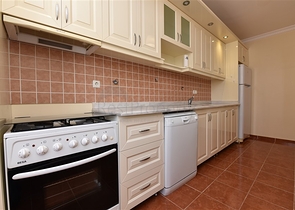 شقة مفروشة - غرفتين وصالة - قريبة من البحر - مهموتلار / الانيا 