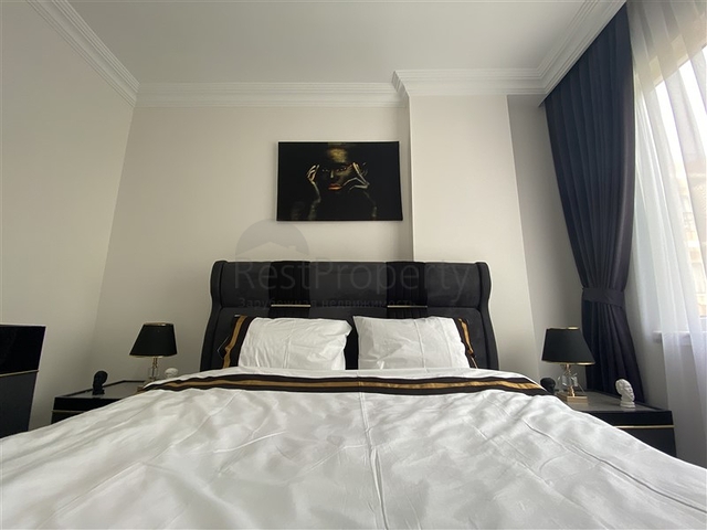 في مركز الانيا - شقة غرفة وصالة - مناسبة للاستثمار 