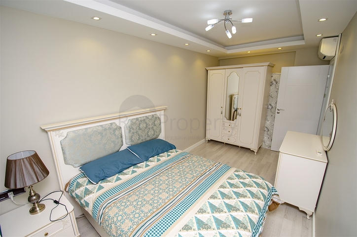 شقة بغرفة نوم واحدة مع أثاث في مشروع راقٍ في كونيالتي