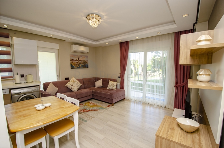 شقة بغرفة نوم واحدة مع أثاث في مشروع راقٍ في كونيالتي