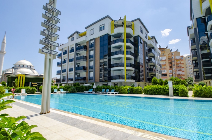 شقة بغرفة نوم واحدة مع أثاث في مشروع راقٍ في كونيالتي