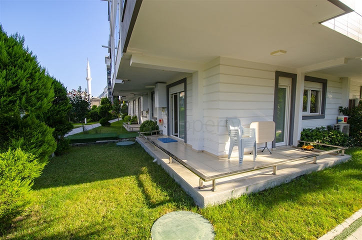 شقة بغرفة نوم واحدة مع أثاث في مشروع راقٍ في كونيالتي