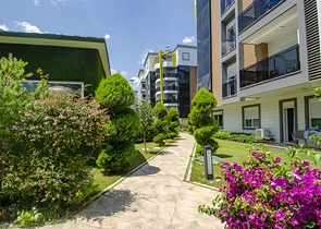 شقة بغرفة نوم واحدة مع أثاث في مشروع راقٍ في كونيالتي