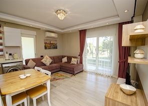 شقة بغرفة نوم واحدة مع أثاث في مشروع راقٍ في كونيالتي