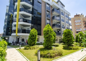 شقة بغرفة نوم واحدة مع أثاث في مشروع راقٍ في كونيالتي