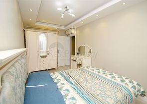 شقة بغرفة نوم واحدة مع أثاث في مشروع راقٍ في كونيالتي