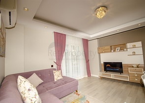 شقة بغرفة نوم واحدة مع أثاث في مشروع راقٍ في كونيالتي