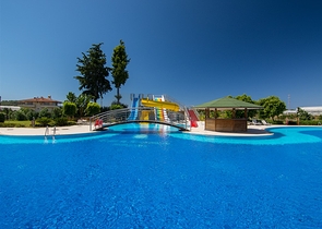 منزل العطلات - مجمع سكني في منطقة سكنية هادئة - ديمرتاش /الانيا 