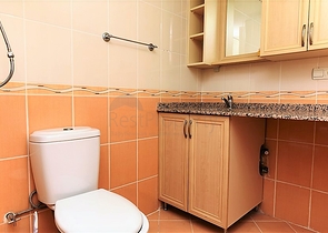 موقع مركزي مميز - دوبلكس 3 غرف وصالة - في اوبا / الانيا 