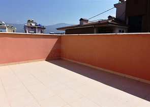 موقع مركزي مميز - دوبلكس 3 غرف وصالة - في اوبا / الانيا 