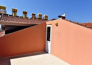 موقع مركزي مميز - دوبلكس 3 غرف وصالة - في اوبا / الانيا 