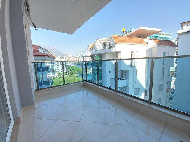 بسعر مغري - شقة مفروشة قريبة من البحر -2 غرفة وصالة - مهموتلار / الانيا 