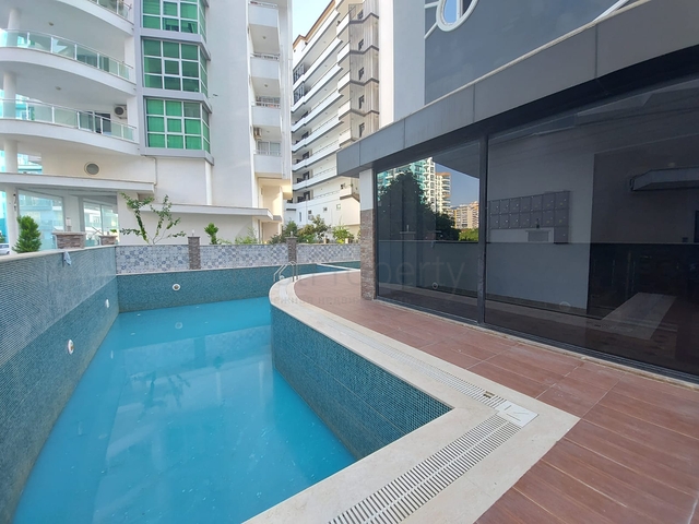 بسعر مغري - شقة مفروشة قريبة من البحر -2 غرفة وصالة - مهموتلار / الانيا 