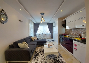 بسعر مغري - شقة مفروشة قريبة من البحر -2 غرفة وصالة - مهموتلار / الانيا 