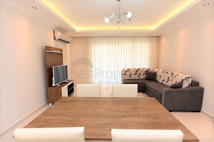 موقع مميز - مناسبة للاستثمار - شقة غرفة وصالة في منطقة اوبا - الانيا 