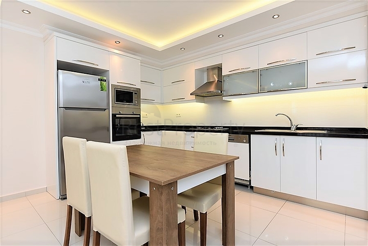 موقع مميز - مناسبة للاستثمار - شقة غرفة وصالة في منطقة اوبا - الانيا 