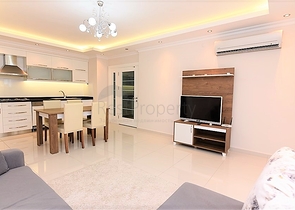 موقع مميز - مناسبة للاستثمار - شقة غرفة وصالة في منطقة اوبا - الانيا 