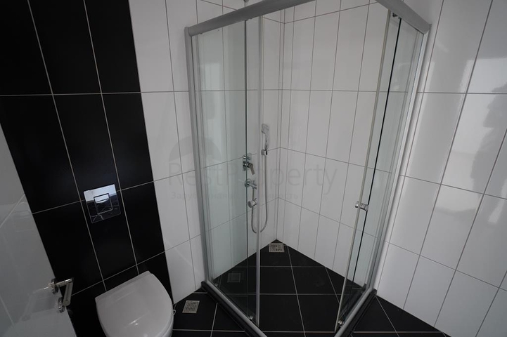 مجمع عائلي فاخر - دوبلكس واسعة في منطقة اوبا / الانيا