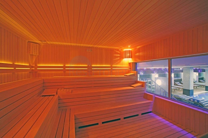 مجمع عائلي فاخر - دوبلكس واسعة في منطقة اوبا / الانيا