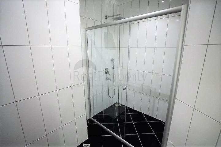 مجمع عائلي فاخر - دوبلكس واسعة في منطقة اوبا / الانيا