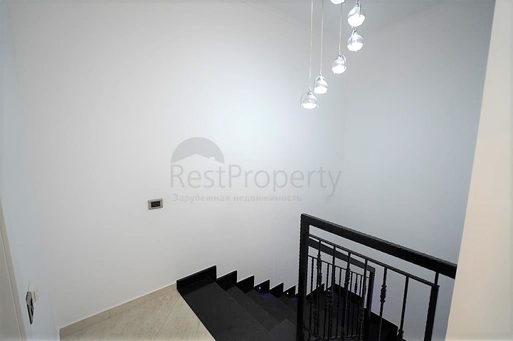 مجمع عائلي فاخر - دوبلكس واسعة في منطقة اوبا / الانيا