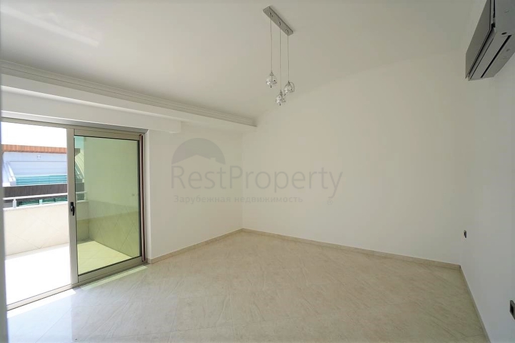 مجمع عائلي فاخر - دوبلكس واسعة في منطقة اوبا / الانيا