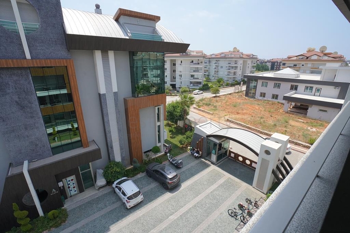 مجمع عائلي فاخر - دوبلكس واسعة في منطقة اوبا / الانيا