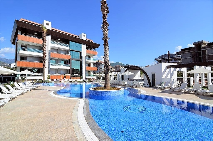 مجمع عائلي فاخر - دوبلكس واسعة في منطقة اوبا / الانيا