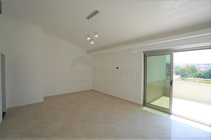 مجمع عائلي فاخر - دوبلكس واسعة في منطقة اوبا / الانيا