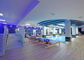 مجمع عائلي فاخر - دوبلكس واسعة في منطقة اوبا / الانيا