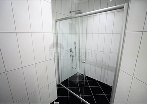 مجمع عائلي فاخر - دوبلكس واسعة في منطقة اوبا / الانيا